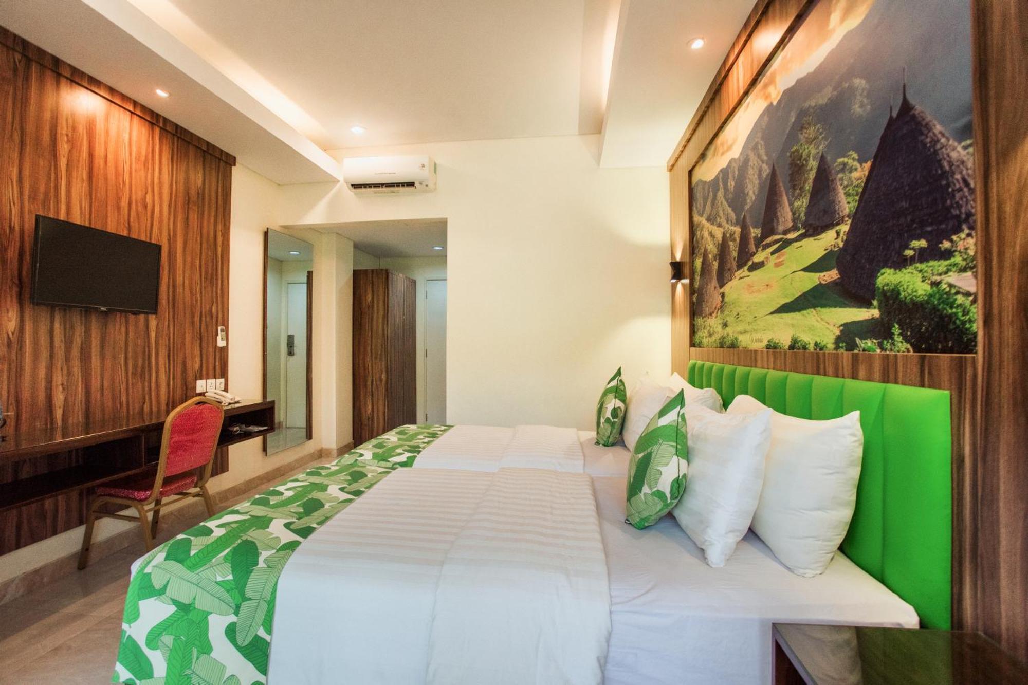 Sylvia Hotel & Resort Komodo Labuan Bajo Exterior foto